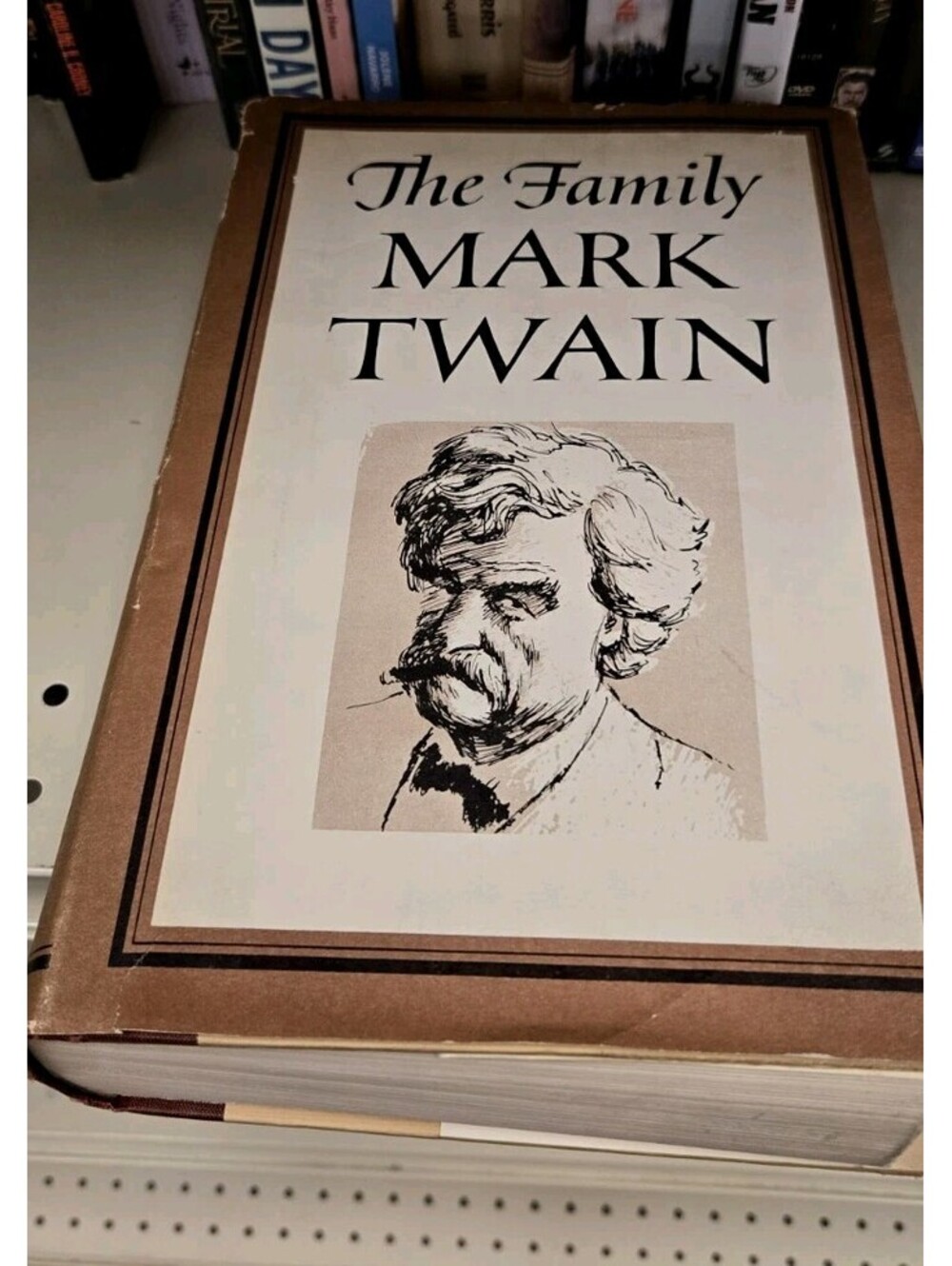 Mark Twain - The Family - 1935 - Hardback with Dust Jacket